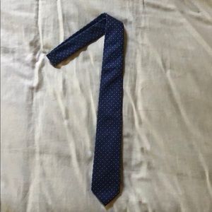 Navy polka dot tie